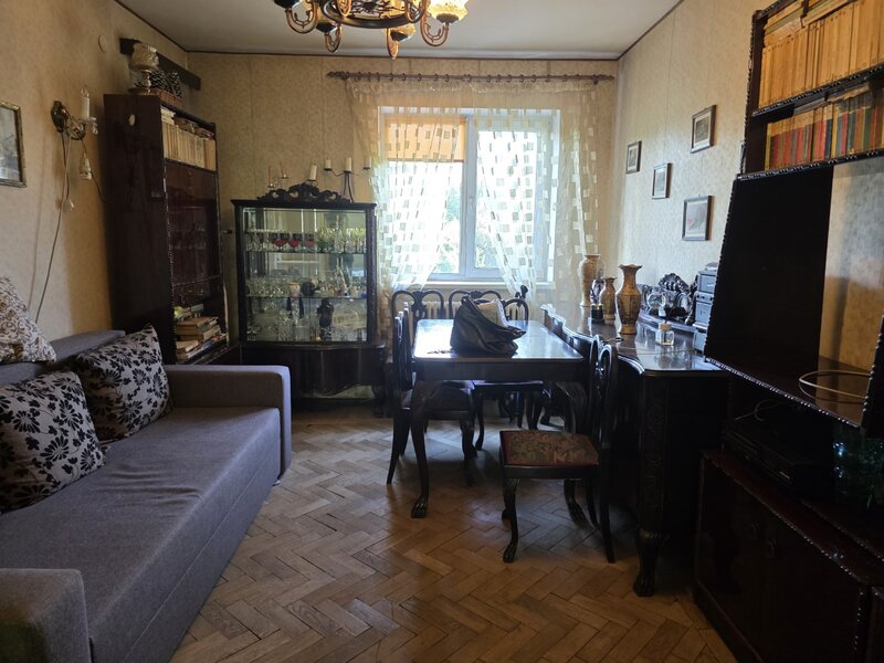 Baba Novac, parc IOR, 10 minute metrou Dristor, restaurant Rucar,