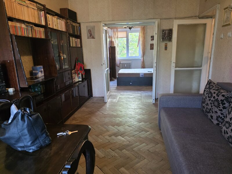 Baba Novac, parc IOR, 10 minute metrou Dristor, restaurant Rucar,